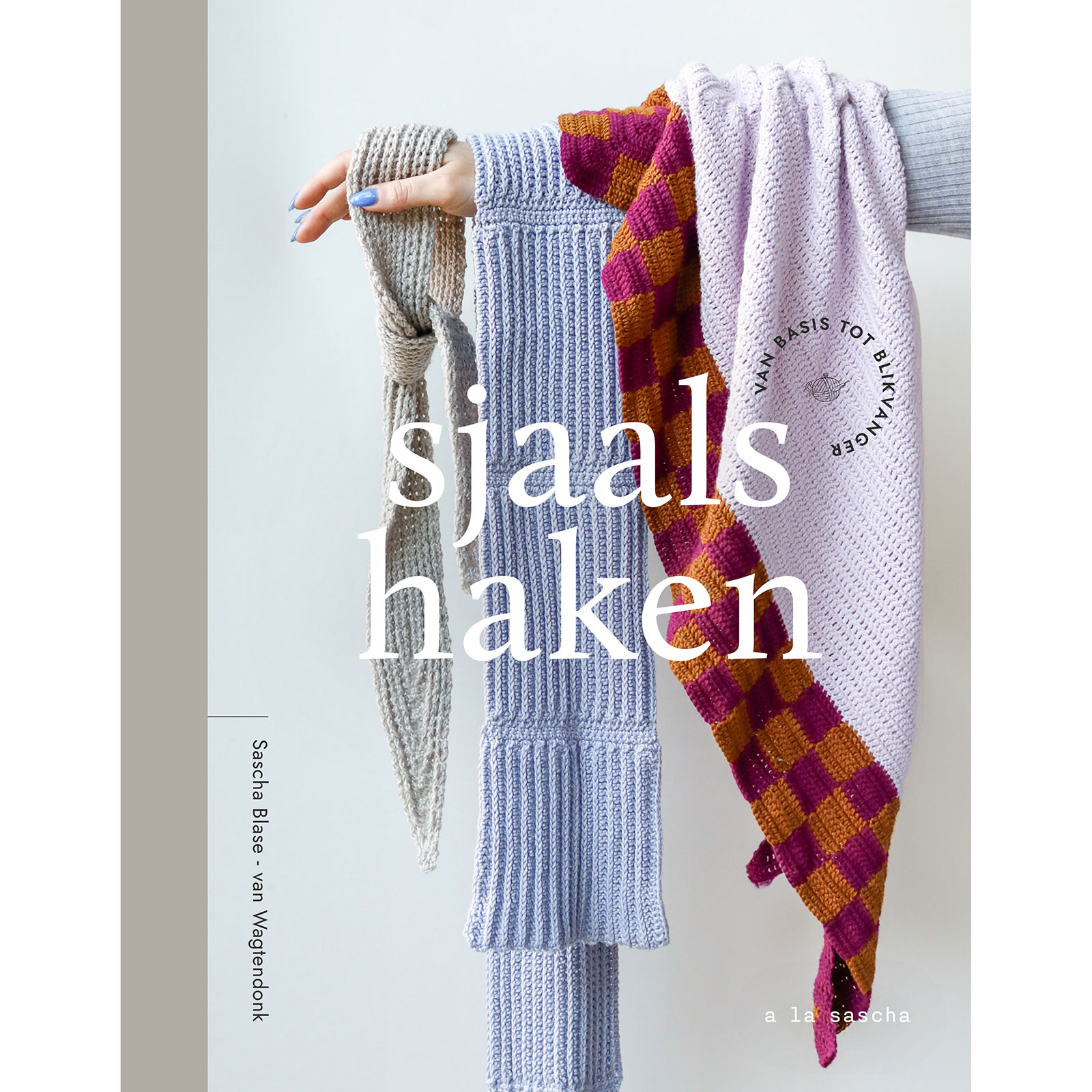 Boek Sjaals Haken - van basis tot blikvanger. ISBN 9789043938907. Nederlands - STUK