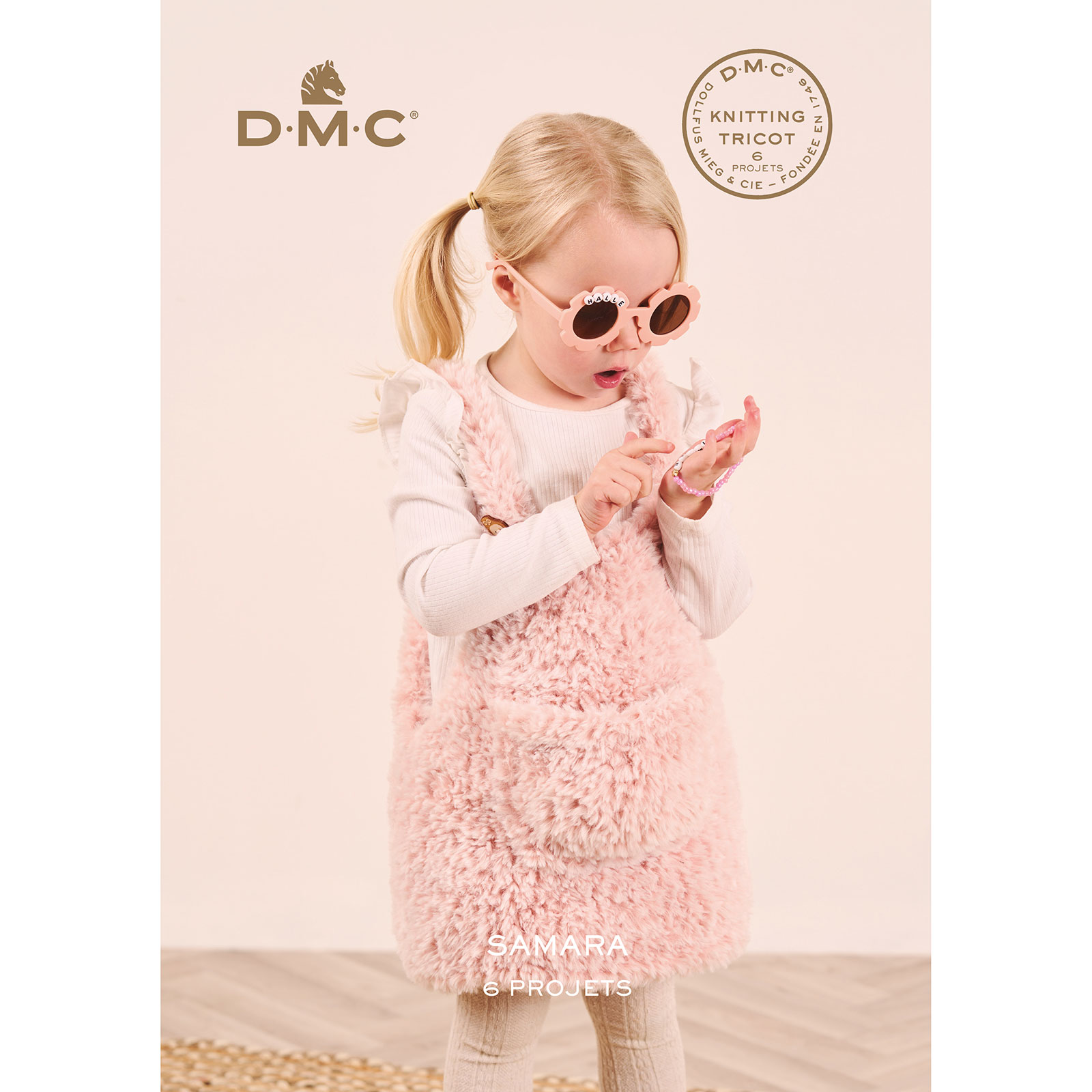 DMC 15901.E22 Boek Samara 6 projecten - Engelse, Duits en Nederlandse taal. - STUK