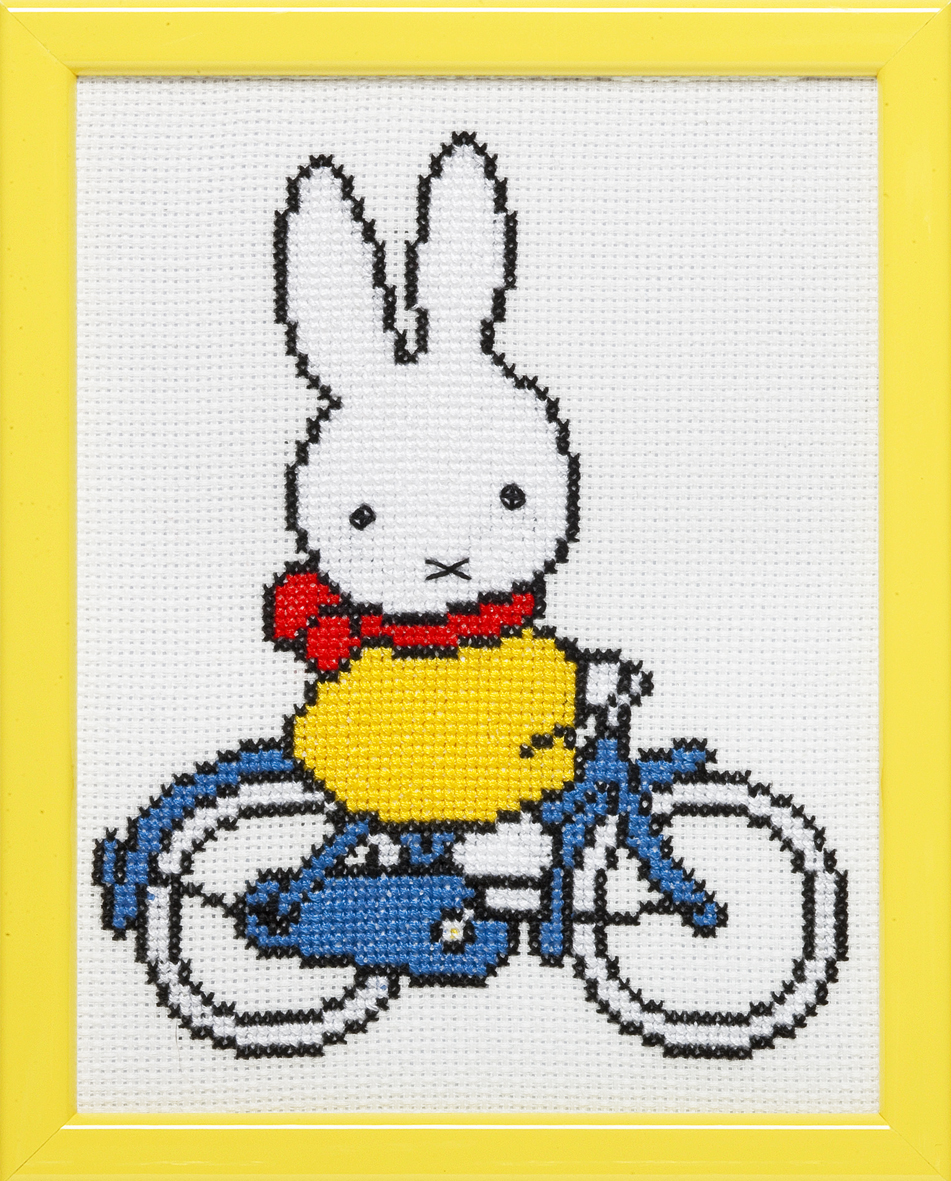 Pako 211.610 Borduurpakket telpatroon aïda Nijntje op fiets 13x17cm - STUK