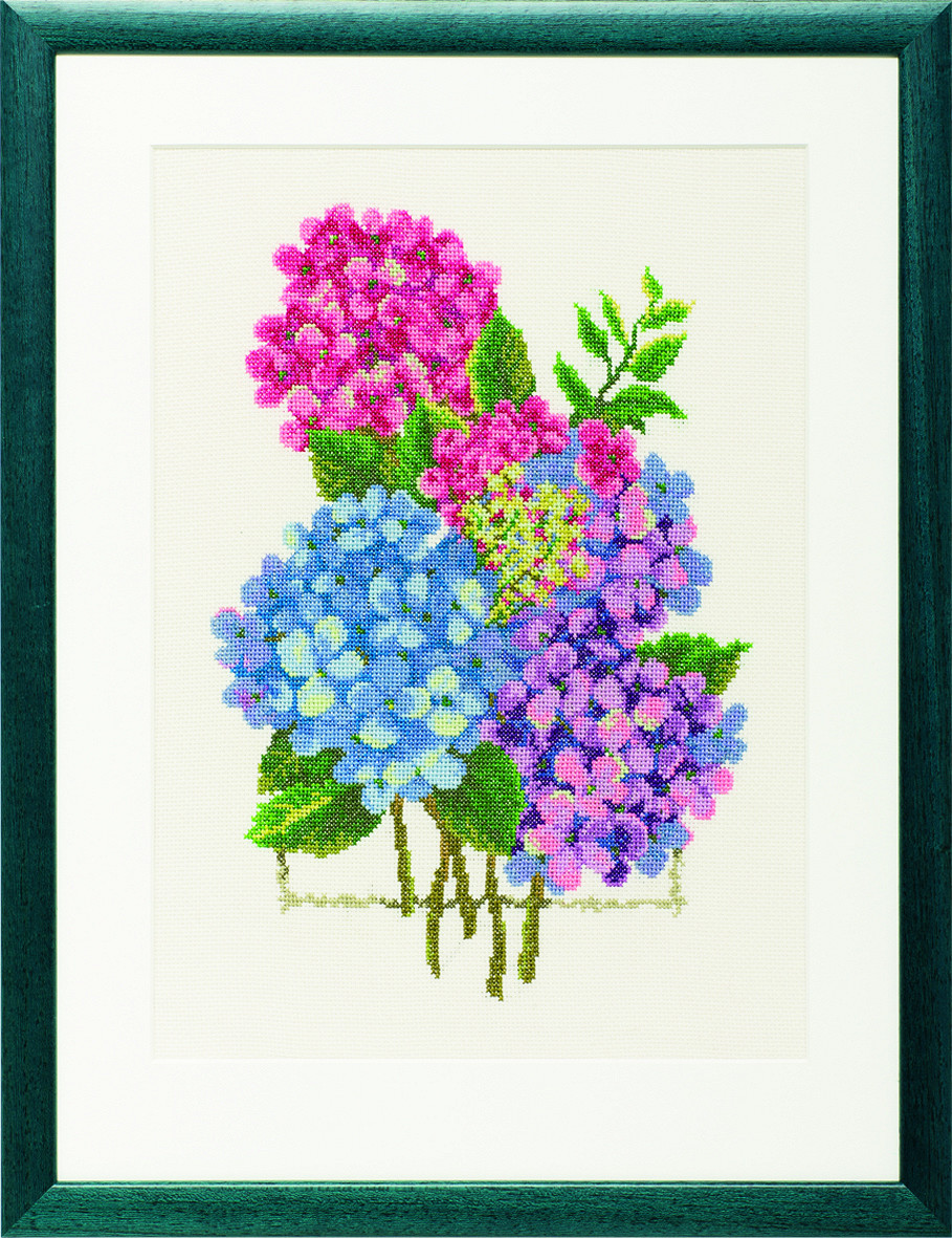 Pako 237.099 Borduurpakket telpatroon aïda Hortensia's  43 x 35 cm - STUK