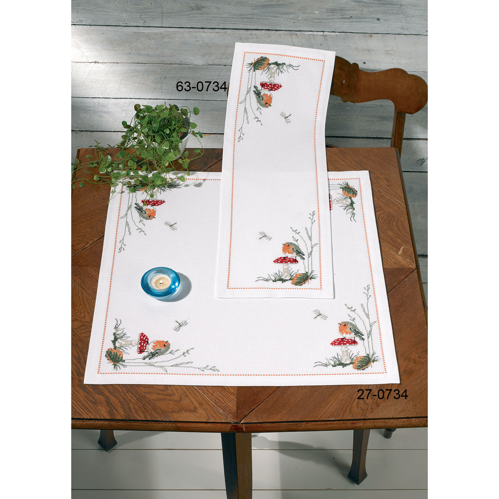 Permin 27-0734 Borduurpakket tafelkleed Roodborstje 56x56 cm - STUK