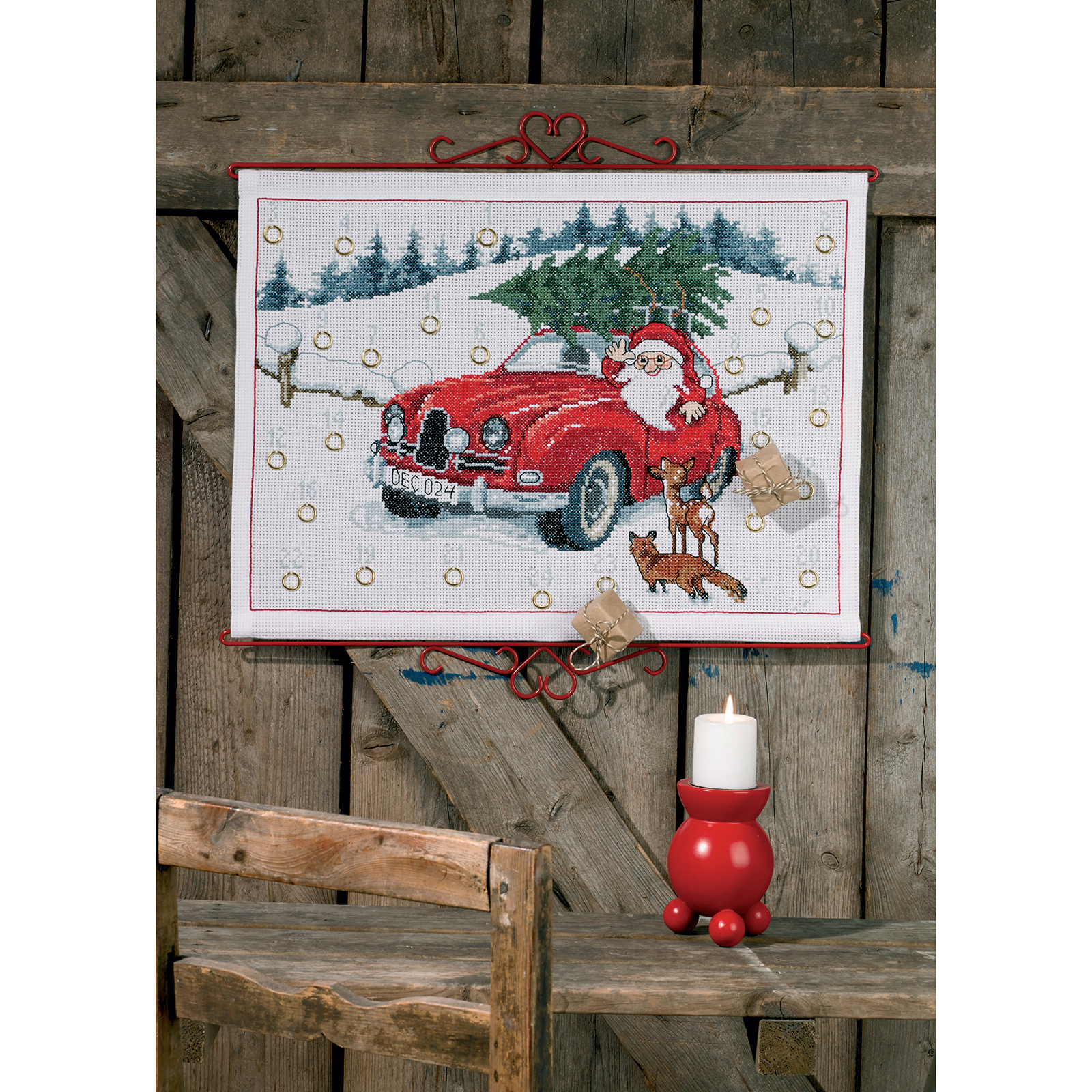 Permin 34-0617 Borduurpakket adventskalender Kerstman in auto 58x44 cm - STUK