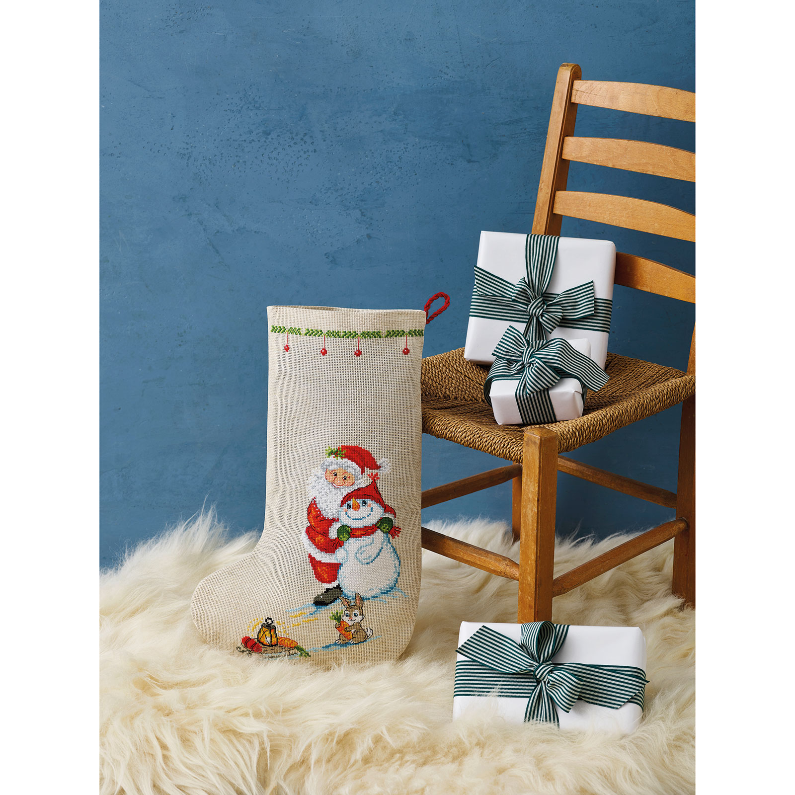 Permin 41-5237 Borduurpakket Kerstsok Kerstman en sneeuwpop 28x44 cm - STUK