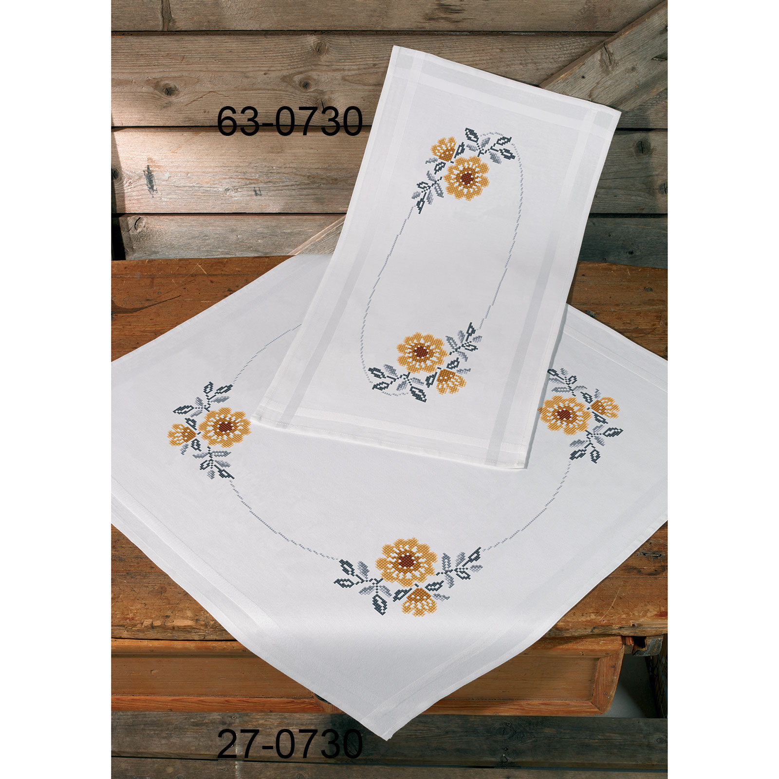 Permin 63-0730 Borduurpakket voorbedrukt Bloemen 40x80 cm - STUK