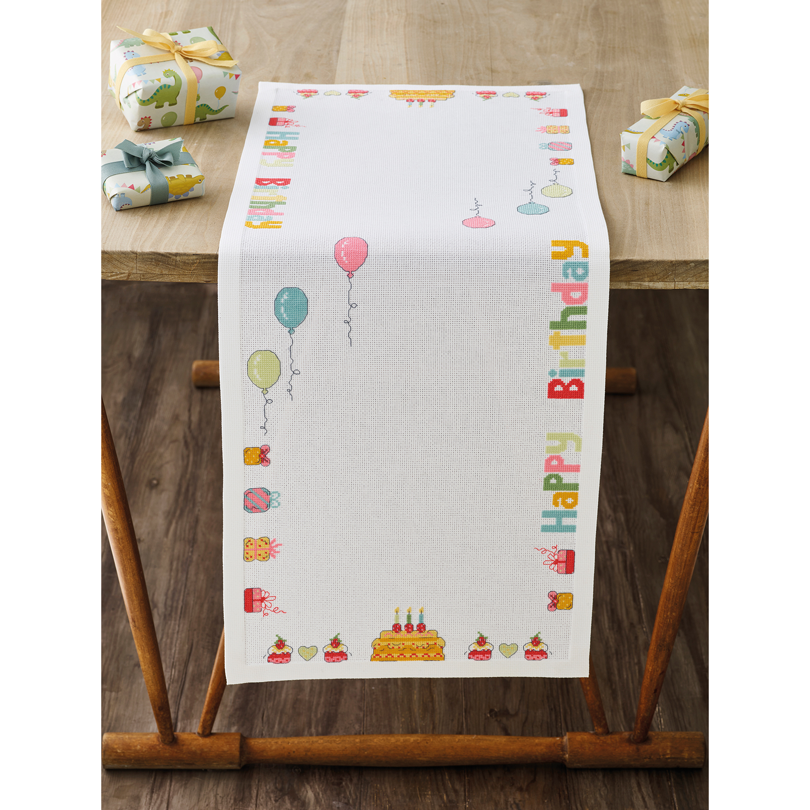 Permin 68-5114 Borduurpakket Happy Birthday 33x89cm - STUK