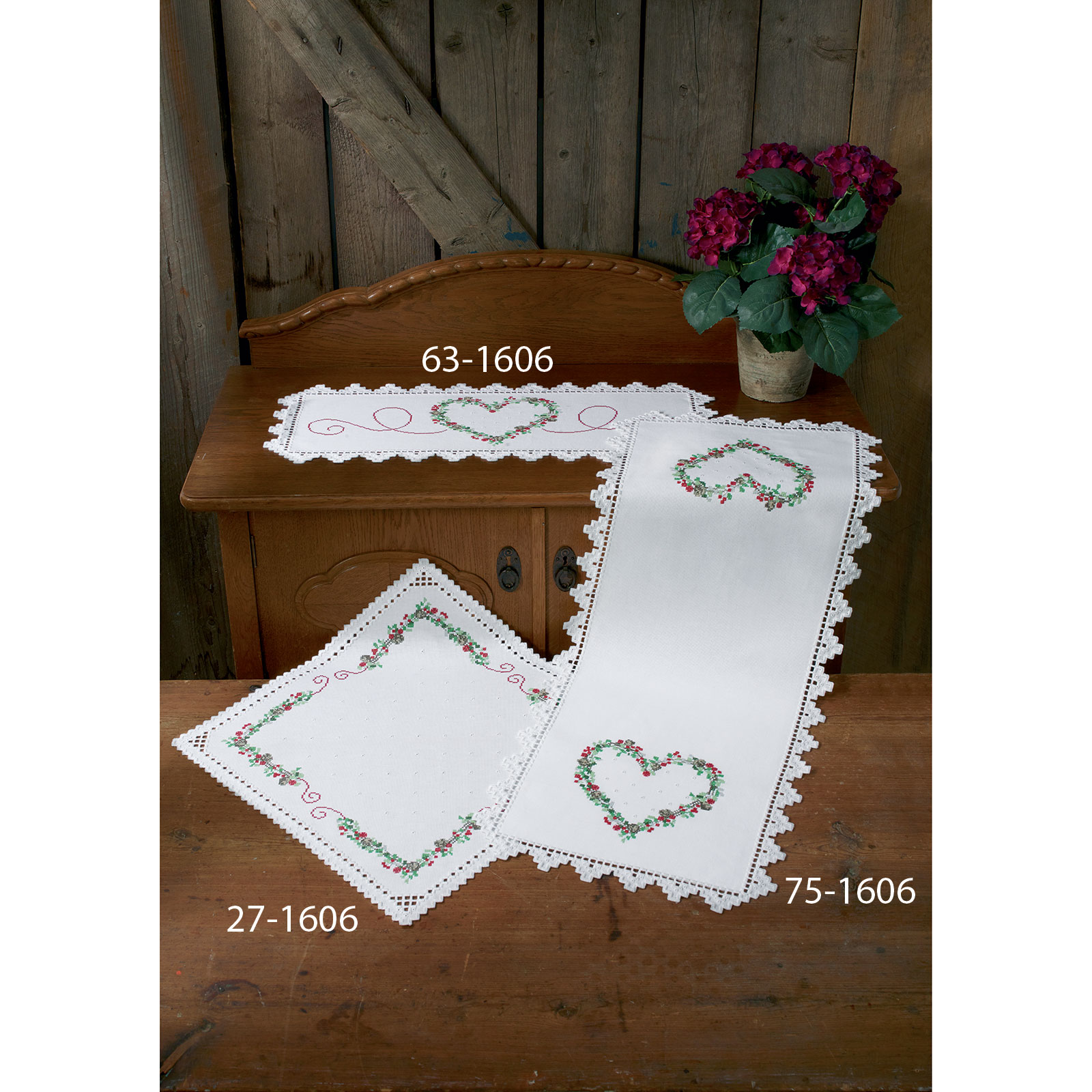 Permin 75-1606 Borduurpakket Hardanger bessen 40x95 cm - STUK