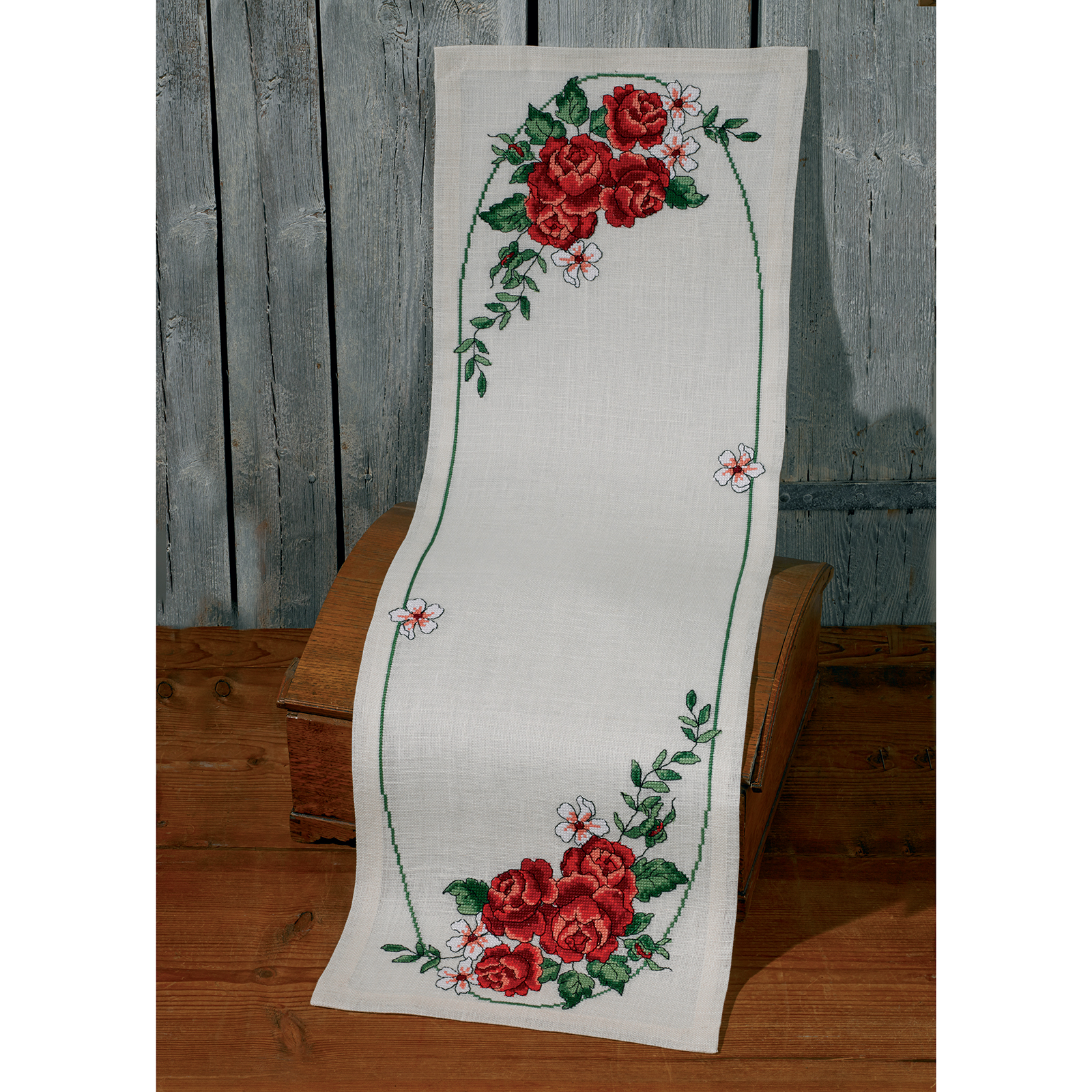 Permin 75-8847 Borduurpakket tafelloper rode rozen 35x111 cm - STUK
