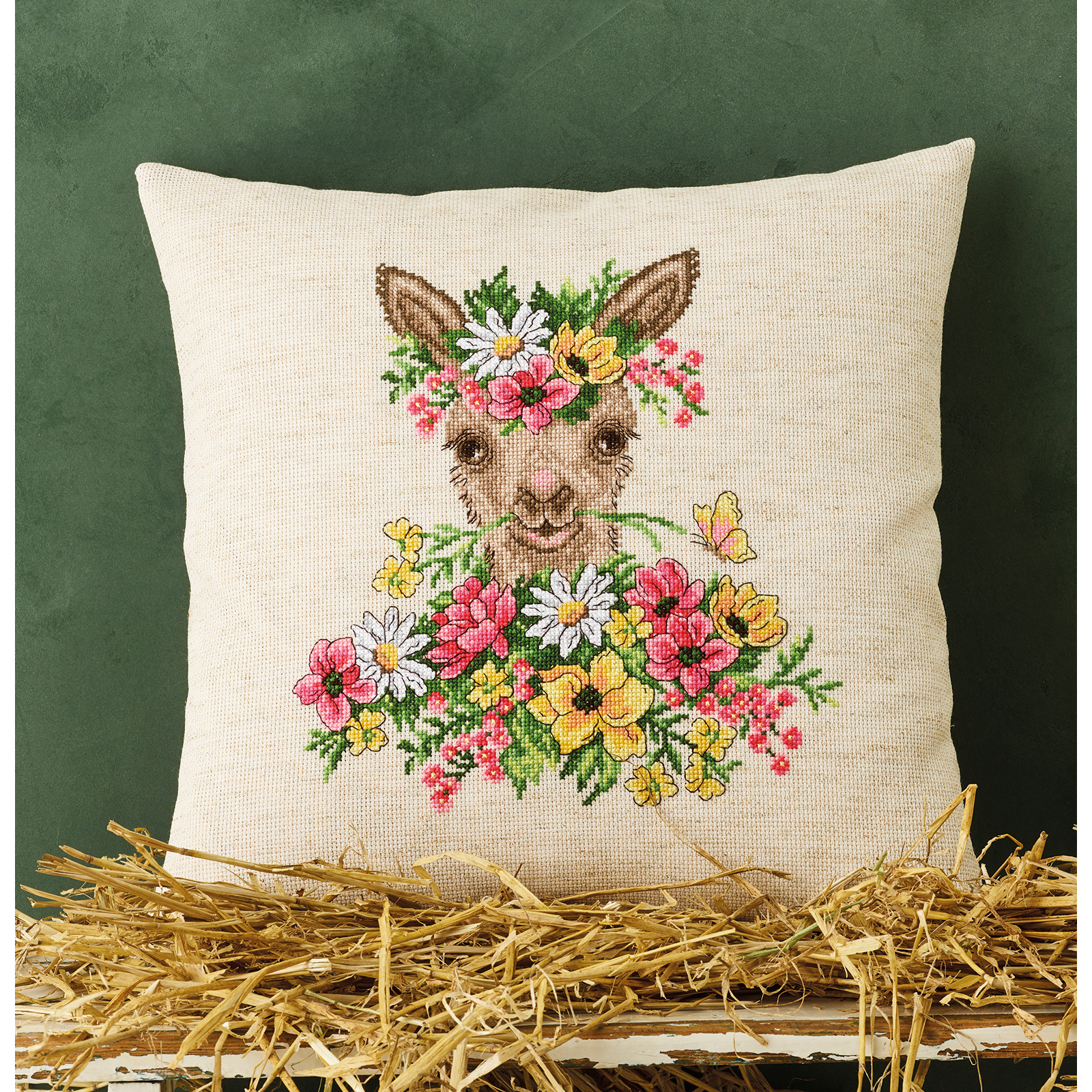 Permin 83-5102 Borduurpakket Alpaca met bloemen 40x40cm - STUK