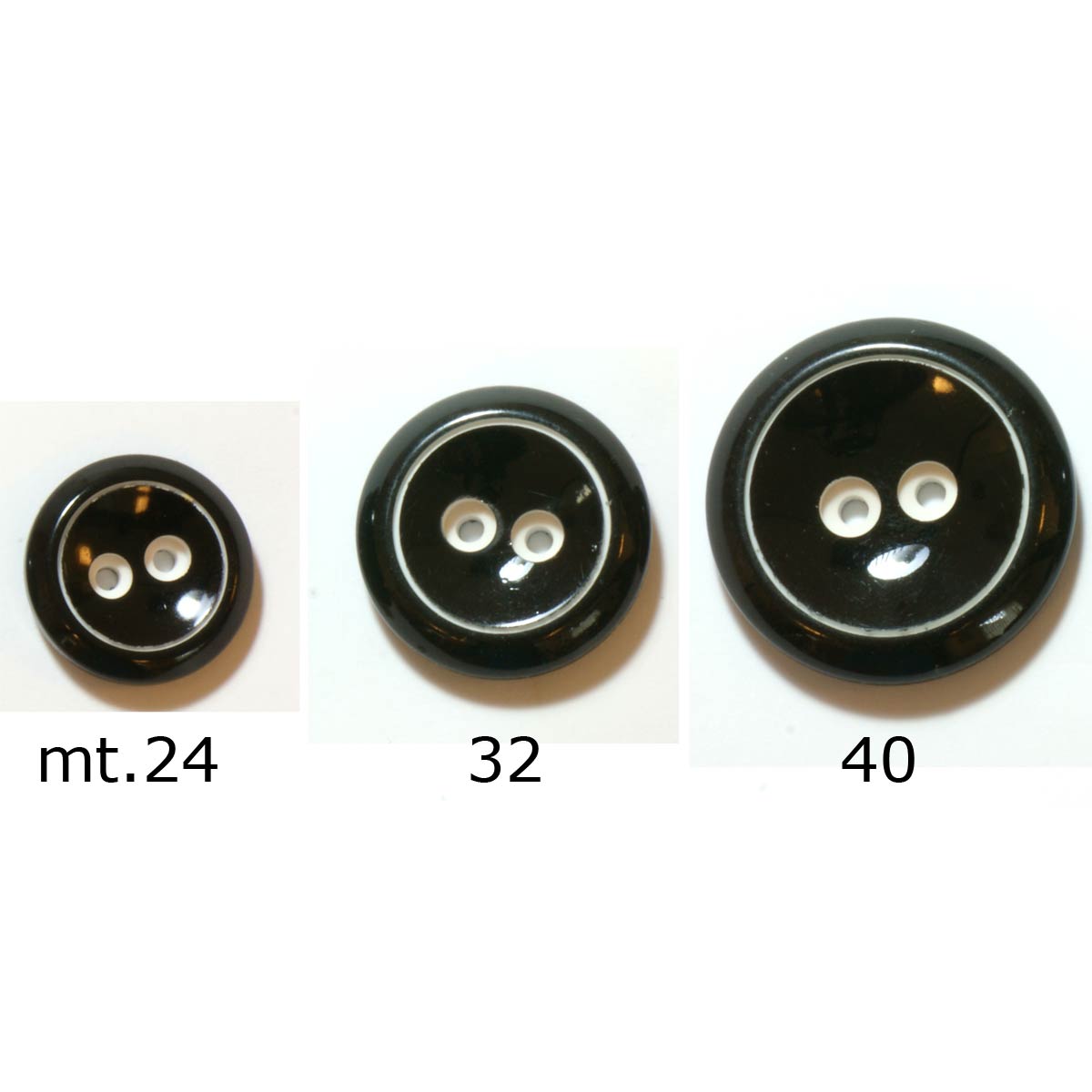 Restyle 007.81259.32 Unigekleurde knopen 2 gaats 20 mm - Kleur 000